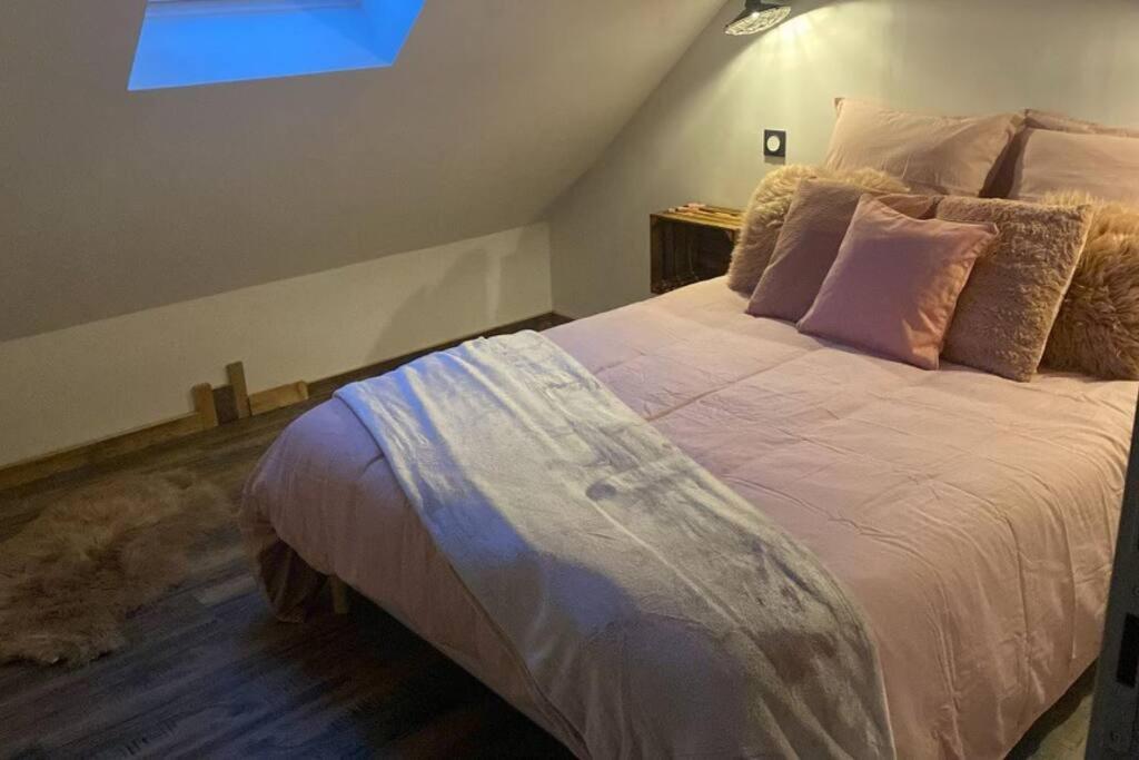 Als As De Coeur La Maison Aux Mille Et Un Coeurs Neuve-Eglise Exteriér fotografie